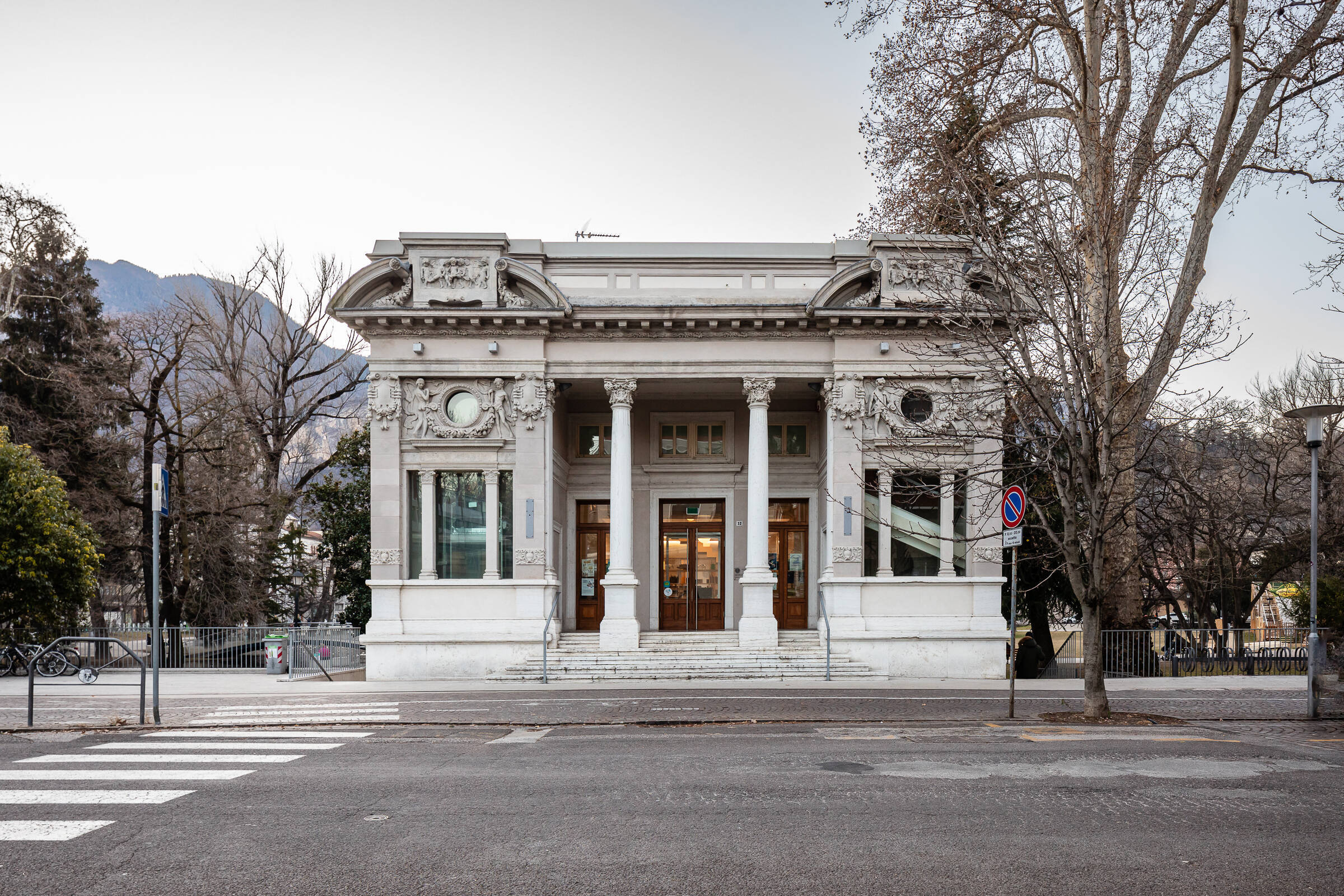 Immagine: Biblioteca ragazzi, Palazzina Liberty