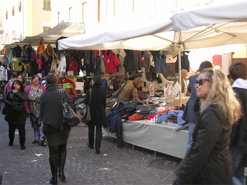Immagine: Mercato del giovedì