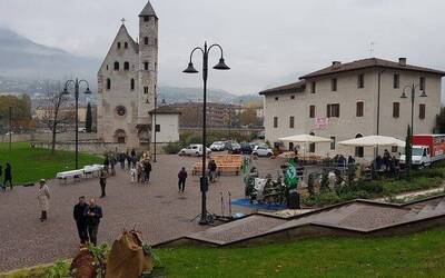 Immagine: Piazza di Piedicastello